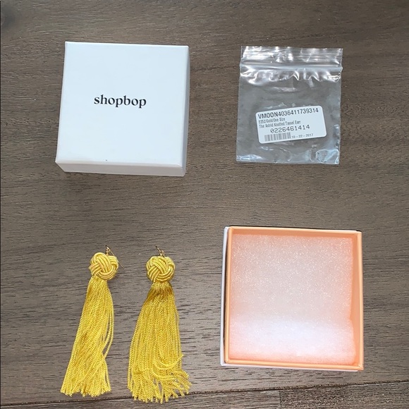 Gold The Astrid Knotted Tassel Earring - Picture 4 of 4